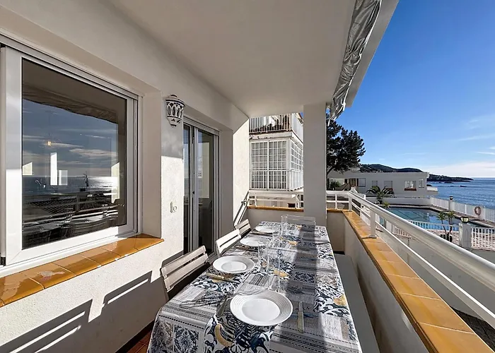 Ariadna - Piso, Vista Al Mar Y Piscina Comunitaria Ρόζες